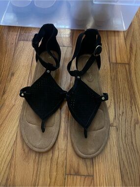 Koolaburra Black Suede T-Strap Sandals with Ankle Buckle